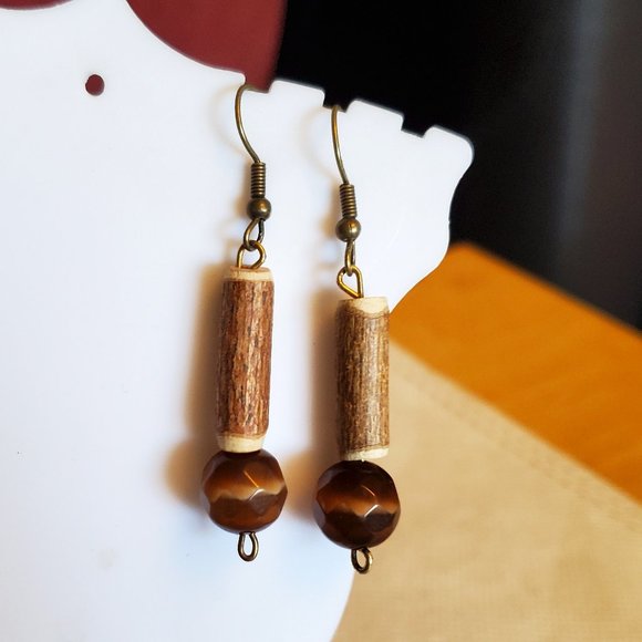 Bronze Hook Wood and Tiger's Eye Bead Earrings NWT - Picture 3 of 3